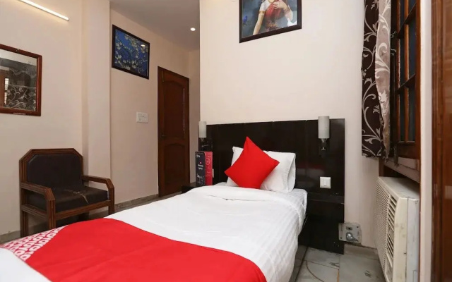Hotel Samrat By OYO Rooms