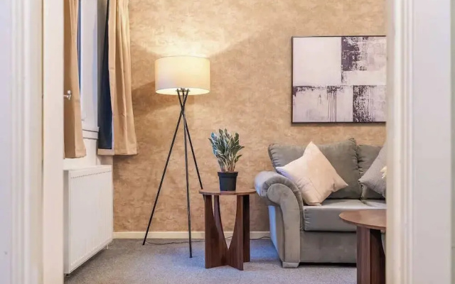 The Pitcairn Residence - 3 Bedroom House