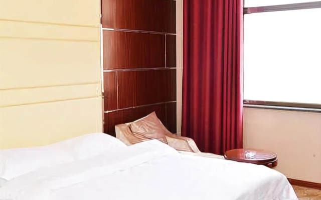 Lingyun Holiday Hotel Weichang