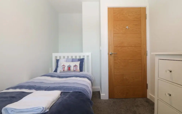 Beach Apartment 9