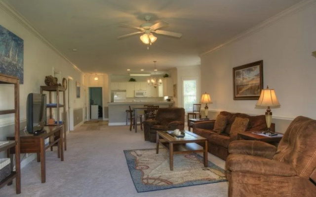 Magnolia Pointe 101 4847 3 Br home by RedAwning