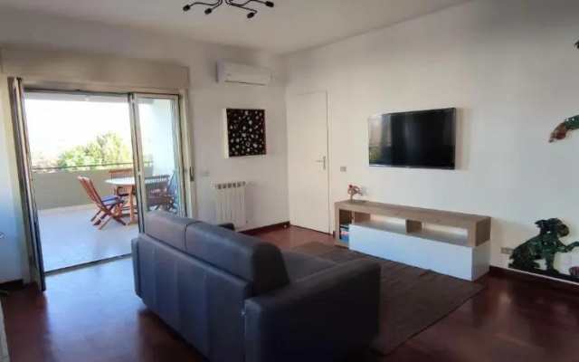 Superior Etna House