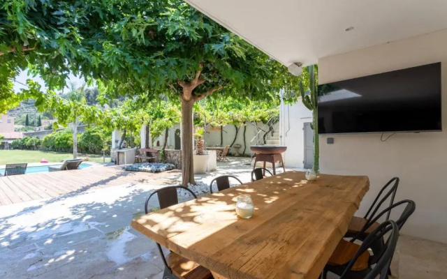 Smashing little house with AC and pool - Dodo et Tartine