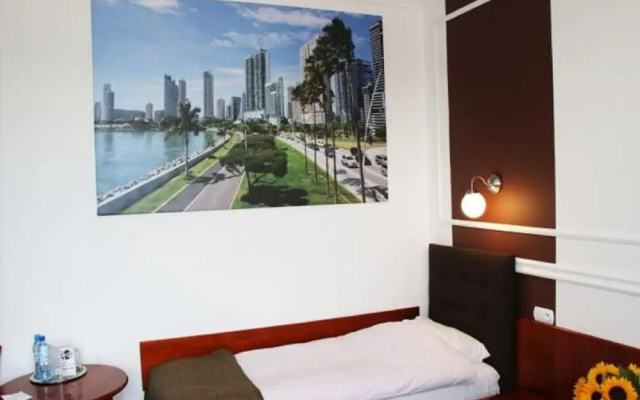 Hotel Granada