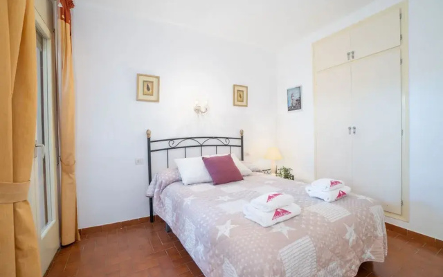 Beachfront Apartment in Empuriabrava With Pool