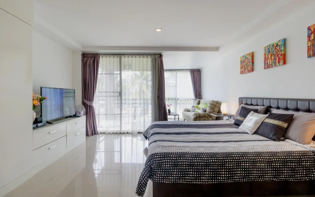 Kris 2301 - Partial sea view studio in BangTao