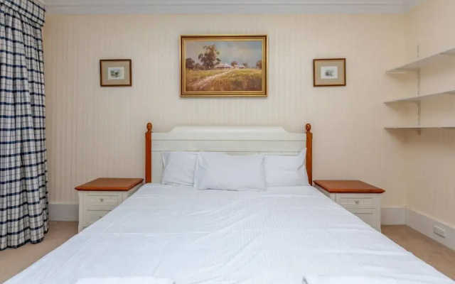 Classic 5 Beds Mt Dandenong Resort