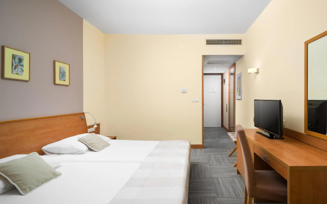 Valamar Tirena Hotel