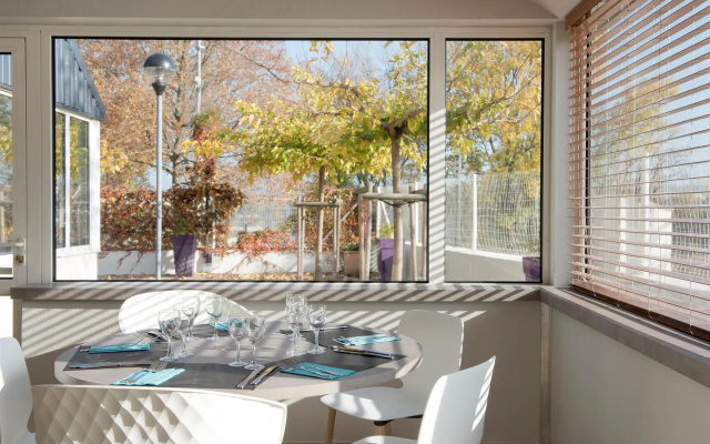 Kyriad Lyon Sud - Givors