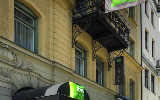 Отель Ibis Styles Odenplan Стокгольм вид на фасад