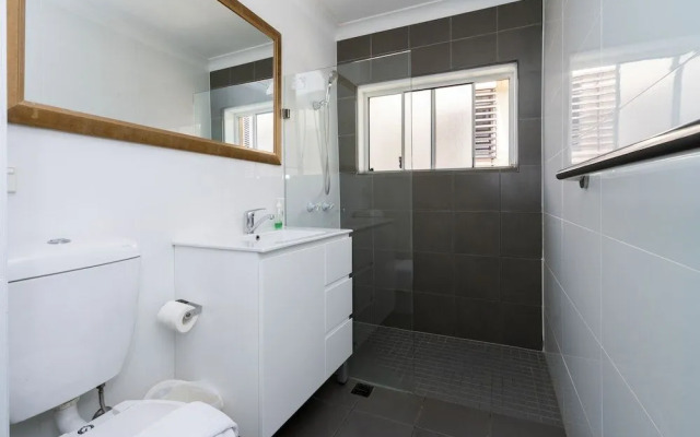 Manly Beachfront Apartment