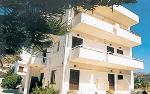 Filoxenia Apartments