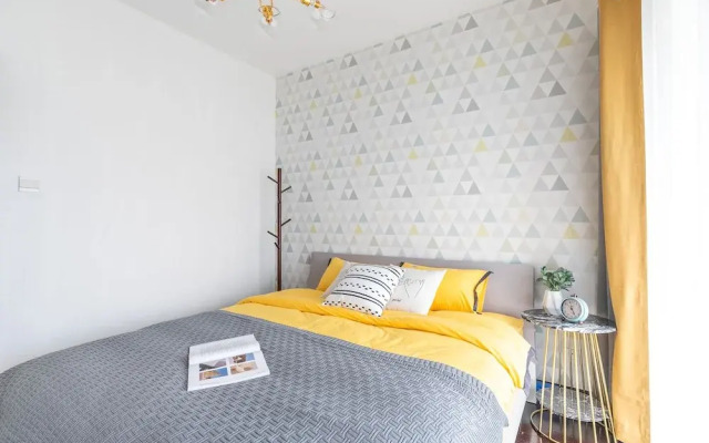 Locals Boutique Apartment Huafa Plaza 20