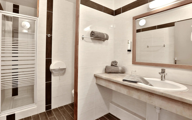 Logis Hotel Le Tropicana