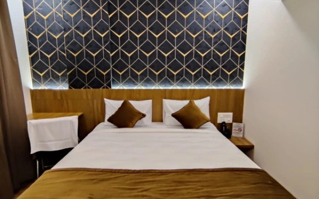 Ellegant Inn