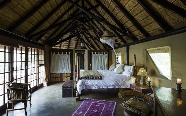 Monate Game Lodge