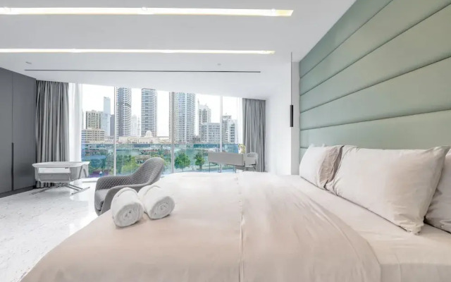 Luxe Dubai Marina 3Flr 4BR w Pool Sauna