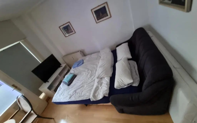 Zentrale 2 Zimmer EG Wohnung mit Balkon
