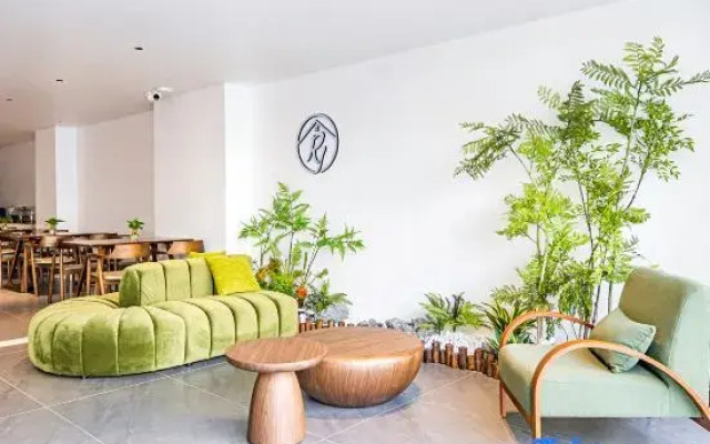 Ruyi Hotel (Chongqing West Station Baguocheng Branch)