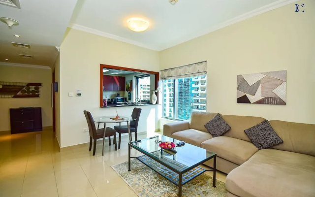 Budget 1BR Apt in Marina  -Time