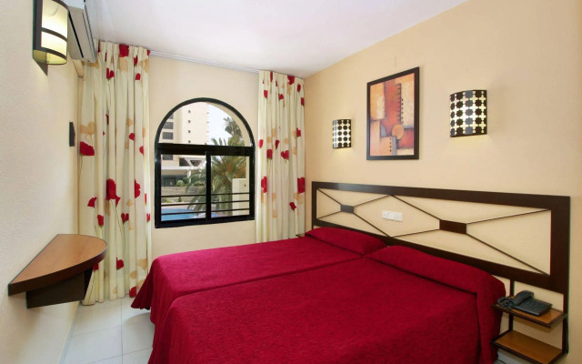 Hotel Puente Real
