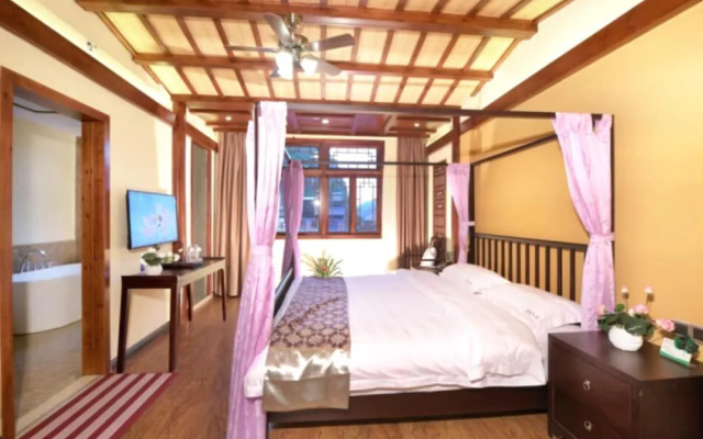 The Family Hotel In Yangshuo County