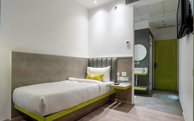 Hotel Le Roi Express Karol Bagh