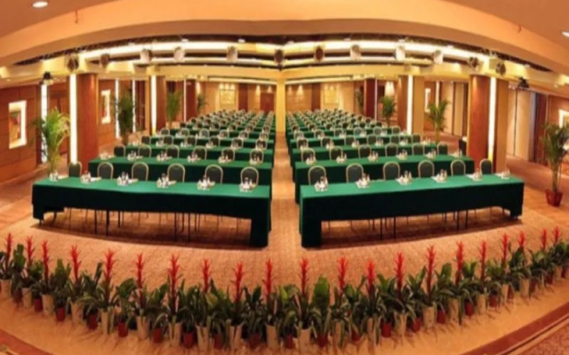 Jinling Danyang Hotel