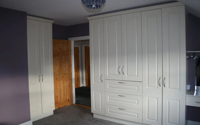 Lios Mór - 5 bed self catering house