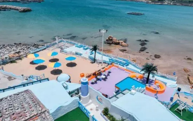 Grandma Resort
