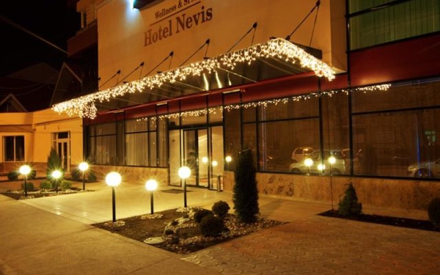 Hotel Nevis Wellness & SPA in Oradea, Romania from 95$, photos, reviews - zenhotels.com hotel front