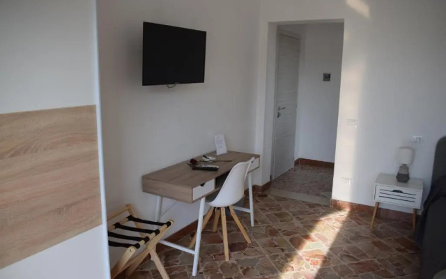 Ponente & Maestro Rooms