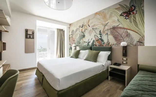 Life Hotel 4 Superior