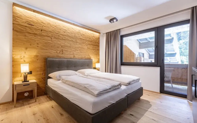 Suite in Saalbach Near ski Area