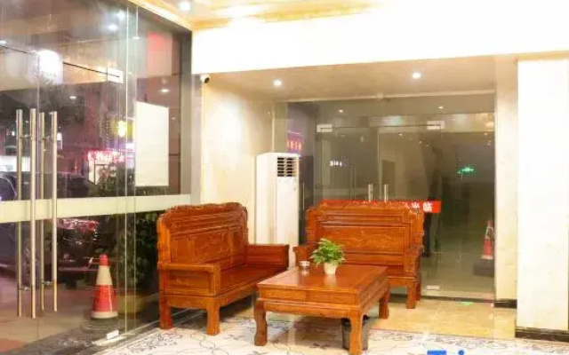 Huizhou Xinghe Business Hotel (North Railway Station)