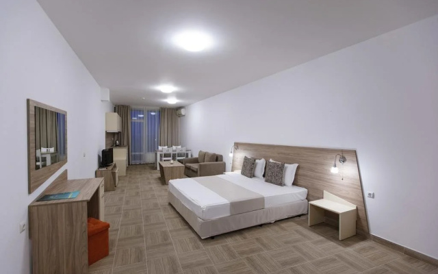 Silver Beach Apart Complex