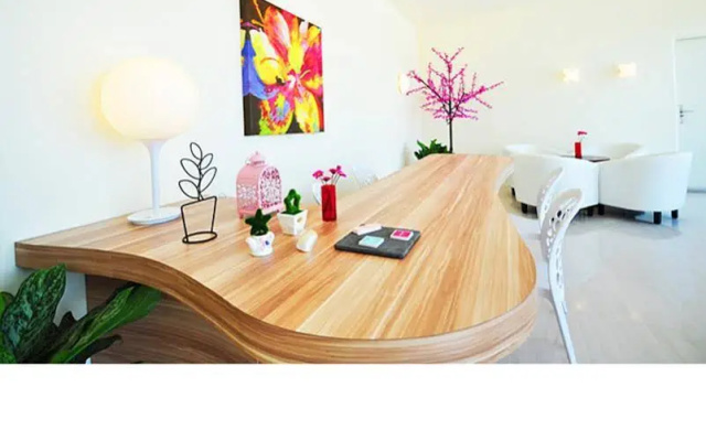 Le Guest House