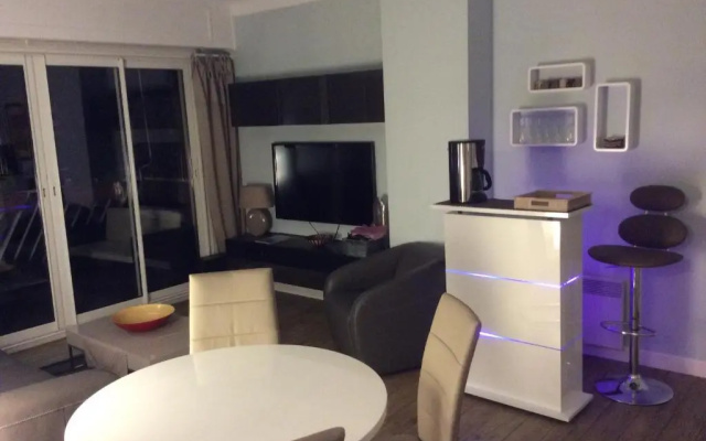 Quartier piscine municipale Bel Appart 4 pers terrasse parking wi-fi