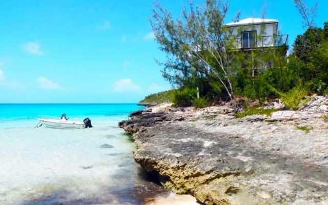 Touch of Class 1BR by Eleuthera Vacation Rentals