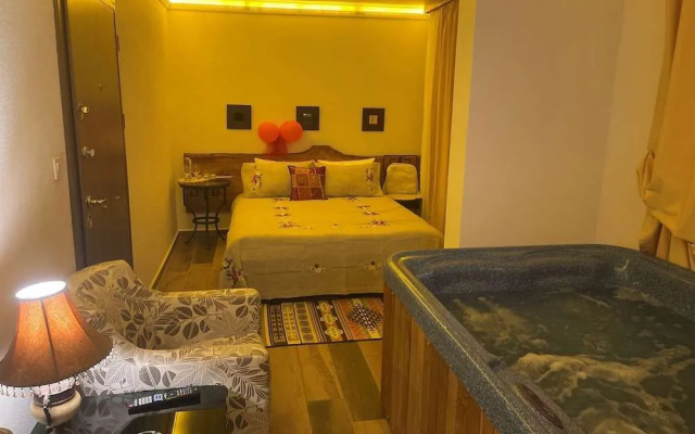 Larin Otel