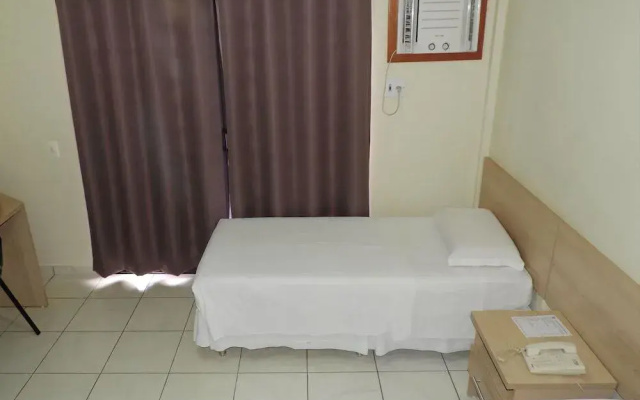 Hotel Pequeno Mundo I