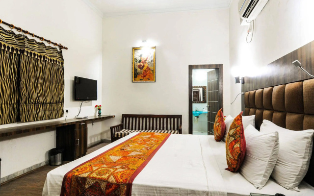Zo Rooms VIP Road Kalakriti