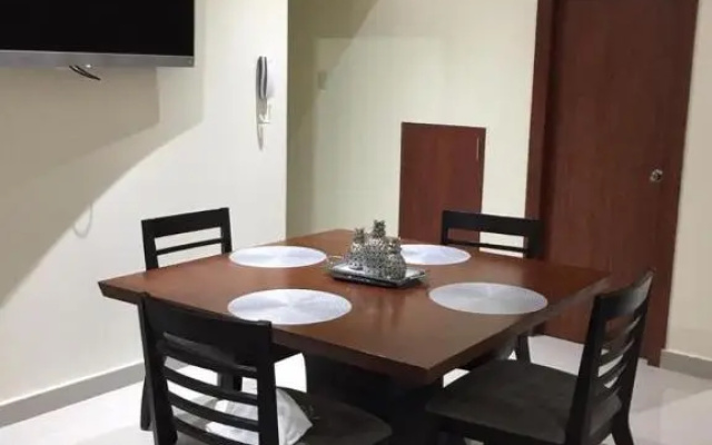 Garzota Suites Airport Bajos
