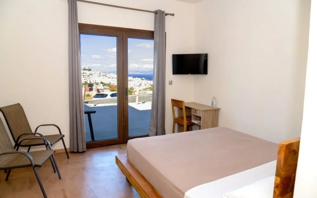 Dipolis Apartments