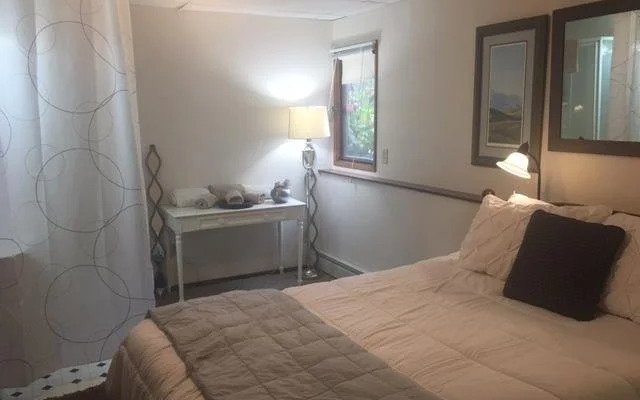 A Goldenview Bed and Breakfast