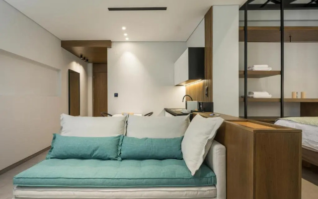 Ostrakon Suites