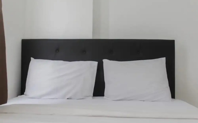 Homey and Cozy 2BR Bassura City Apartment near Mall