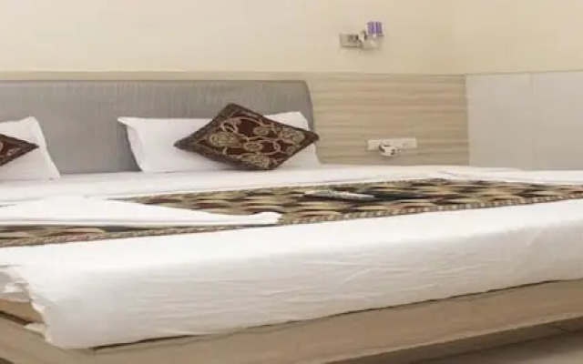 Room Maangta 133 @ Kurla West