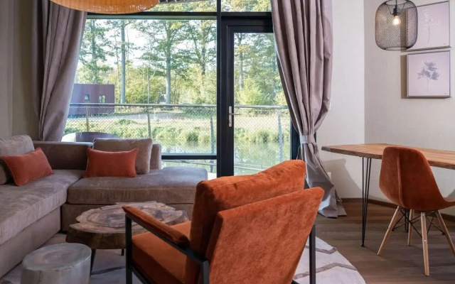Sky Pad Lakeside Stay