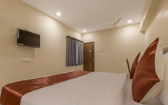 OYO 11676 Nakshatra Grand